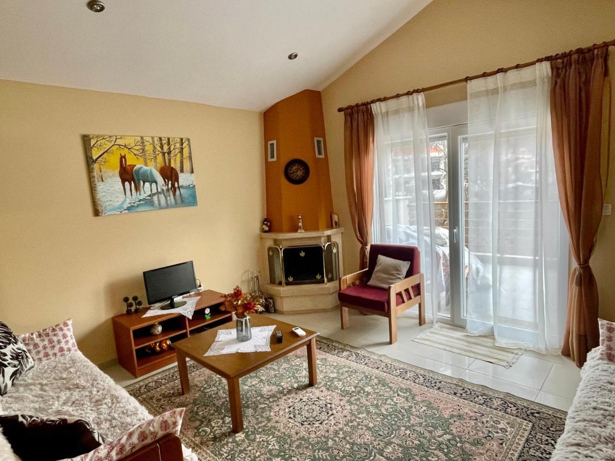 Hilltop Lodge Orma Ngoại thất bức ảnh